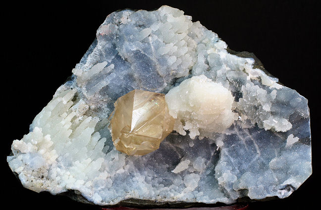 Calcite on Quartz